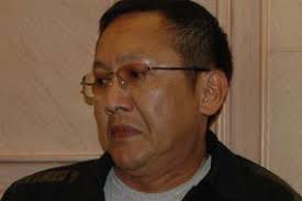 Deportasi dilakukan karena adelin lis oleh otoritas singapura dianggap melanggar hukum keimigrasian setempat. Adelin Lis Diputus 10 Tahun Bui Denda Rp 1 Miliar