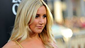Jason laveris / getty images rose is the internet's favorite color rn — everyone completely loses their marbles any time they see it, or any iterations of. Ashley Tisdale Brown Hair 2017 Stylecaster