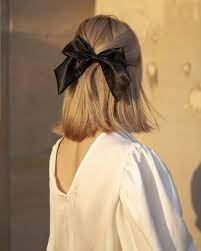 Half Up Hairstyles With Ribbons Are Taking Over Instagram And Here S How You Can Pull It Off Daily Vanity In 2020 Ribbon Hairstyle Short Hair Styles Hair Styles