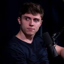 With your help we have searched and found the most spectacular route for  the new 911 GTS models: Cape Town and its surroundings in South Africa. See  how countless bends, breathtaking landscapes,