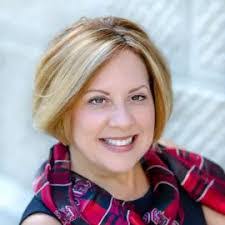 Jennifer Muir's Instagram, Twitter & Facebook