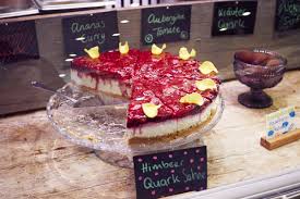 Selbstverständlich ist jeder fc köln kuchen jederzeit im internet im lager verfügbar und direkt lieferbar. Koln Ehrenfeld Tour Kulinarische Stadtfuhrung Erleben