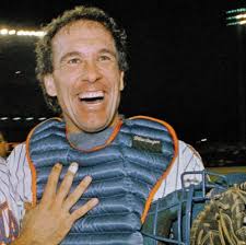 Hall of Fame catcher Gary Carter dies at 57