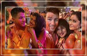Celebs Holi Celebration Nick Jonas And Priyanka Chopra Enjoys Colourful Moments With Katrina Kaif In 2020 Nick Jonas Holi Celebration Priyanka Chopra