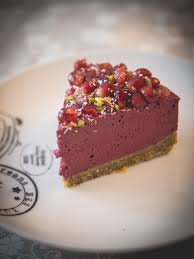 Entremets Aux Fruits Rouges Pistaches Noix De Coco Grenade Recette Avec Des Fraises Gateau Sans Lactose Gateau Fruits Rouges