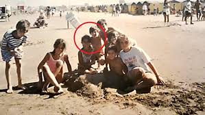 You will find below the horoscope of antonella roccuzzo with her interactive chart, an excerpt of her astrological portrait and her planetary dominants. Barca Worldwide On Twitter The Unpublished Photo Of Lionel Messi And Antonella Roccuzzo At The Age Of 10 Together With A Group Of Children In Mar Del Plata Beach Punta Mogotes Buenos