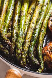 Buttery Garlic Herb Chicken With Asparagus Garlic Herb Chicken Chicken Asparagus Herb Chicken