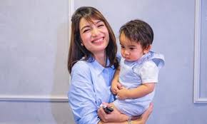 Ini ide nama anak perempuan berbahasa sansekerta yang pas buat calon orangtua millenials.anak artis pun mengandung bahasa sansekerta. Amyra Rosli Tak Sabar Tambah Anak