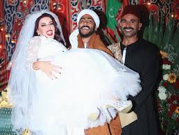 وشاركت سمية الخشاب متابعيها صورة من الجلسة عبر صفحتها الخاصة على تطبيق موقع التواصل الاجتماعي فيس بوك. Ø·Ù„ÙŠÙ‚ Ø§Ù„Ø³Øª ÙŠØ±Ù‚Øµ ÙÙŠ ÙØ±Ø­ Ø³Ù…ÙŠØ© Ø§Ù„Ø®Ø´Ø§Ø¨ ÙˆÙ…Ø­Ù…Ø¯ Ø±Ù…Ø¶Ø§Ù†