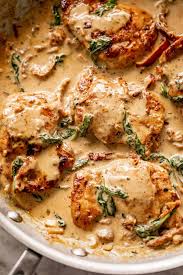 Creamy Sun Dried Tomato Chicken Thighs In A Silver Pan Or Skillet In 2020 Tuscan Chicken Chicken Great Chicken Recipes