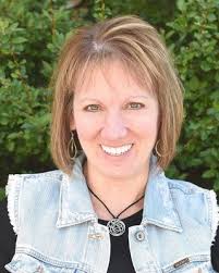 Kim Shirk's Instagram, Twitter & Facebook