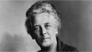 Ethel Williams's Instagram, Twitter & Facebook