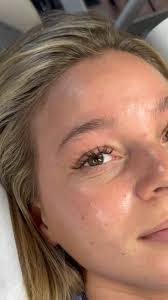 Brooke Darrow's Instagram, Twitter & Facebook