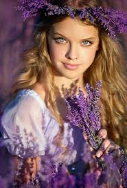 Finding Neverland Mistymorrning Www Pinterest Ca Lavender Fields Photography Girls With Flowers Lavender