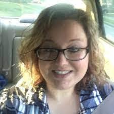 Lori Fava's Instagram, Twitter & Facebook