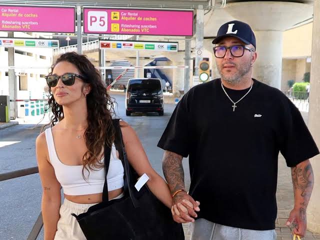 Kiko Rivera sorprende a Lola García con un regalo de más de 5.000 euros en  su 39 cumpleaños - Infobae