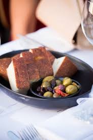 They had suggested ripples at milsons point but as i'd already blogged it, i suggested the ripples in chowder bay which is another scenic location which also showed off the harbour. Sydney Chowder Bay Wedding Ollie Kathryn Jessica Ross Photography