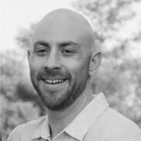 100+ ملفًا شخصيًا يحتوي على “Huggard”