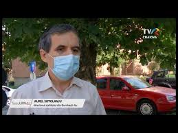 Automobilul a fost ancorat de un echipaj al poliției de frontieră înainte de sosirea la fața locului a pompierilor militari. MaÈinÄ CÄzutÄ In DunÄre Trei RÄniÈi Stiri Tvr Craiova