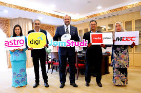 Updates of all activities and postings of yb gobind singh deo including that of postings on twitter will appear on that page. It News Week 2 Of Dec 2018
