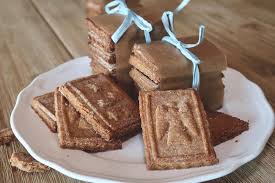 Croatian Desserts 13 Sweets The World Should Know About I am here to tell you that it's entirely possible and perfectly legit to decorate cookies with a simple icing of powdered sugar. croatian desserts 13 sweets the world