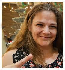 Mandy Denney's Instagram, Twitter & Facebook