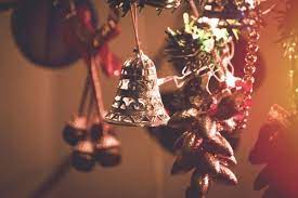 صور حب رومانسية عن تفاصيل العشق واجمل غرام decorative bells wallpaper hd wallpaper