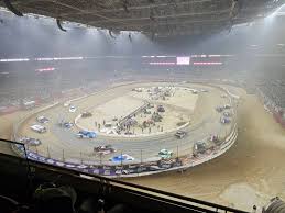 🏁 It's RACE DAY at THE DOME 🏁 Today's agenda: 1. Sell merch 2. Drive fast  3. Repeat Gateway Dirt Nationals #DirtInDecember #GatewayDirt  #GatewayDirtNationals