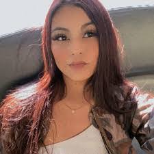 Jaimee Lewis's Instagram, Twitter & Facebook