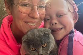 TikTok star 'Bella Brave' Thomson dies aged 10 as parents pay emotional  tribute