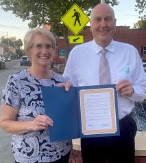 Town Proclaims Steve Crawford Day