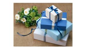 Buying an amazon.com gift card at a store. Corporate Gifting 10 Golden Rules To Help You Choose The Right Gift William Penn Blog