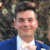 100+ perfiles de «Vang»