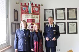 Presso l'ambulatorio di via adda a cremona e l'ambulatorio del centro medico di ostiano svolgo, come medico abilitato inps, alcune attività certificative attualmente presto servizio nell'asst di cremona come dirigente medico u.o. San Sebastiano Patrono Della Polizia Locale Oggi La Commemorazione Prima Cremona