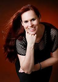 Romantische filme ich weiß nicht, wie lange wir da saßen, auf dieser pferdekoppel, zu zweit und trotzdem jeder mit seinem schmerz allein. Dem Horizont So Nah Von Jessica Koch Dunkelbunt Jessica Koch