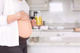 Vitamin d dibutuhkan ibu hamil juga untuk membantu penyerapan kalsium. Manfaat Dan Dosis Aman Vitamin C Untuk Ibu Hamil Alodokter