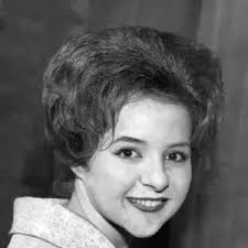 Entertainer Tessie O Shea Print, Cardiff 1978. Art Prints, Posters &  Puzzles from Memory Lane