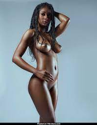 Ebony Brunette Babe with Nude Real Tittes Sexual Foto [10.11.2019 14:47:34]