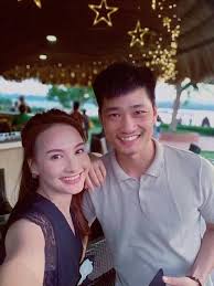 Đến từ bắc giang, cô tham gia diễn xuất từ năm 8 tuổi, từng đạt giải nữ diễn viên phụ xuất sắc tại liên hoan phim việt nam lần thứ 13 khi mới 10 tuổi. Báº£o Thanh Vá» Nha Ä'i Con Laos Diá»…n Vien Ä'an Ong