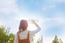 Kamu juga boleh download gambar kartun di bog ini. Perempuan Belakang Gambar Unduh Gratis Imej 500705193 Format Jpg My Lovepik Com