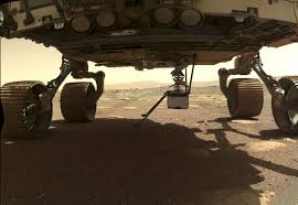 The zhurong rover's took this partial selfie on mars with its rear navigation camera. Mars Curiosity Rover Sends Selfie From Its Ongoing Tour Of Mars Digital Photography Review