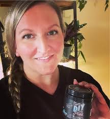 Jodi Lara's Instagram, Twitter & Facebook