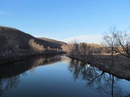The housatonic river, the second largest river in connecticut, flows over a 60 foot ledge. Housatonic River Wikipedia