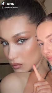@bellahadid beauty inspo⭐️Thanks for your responses