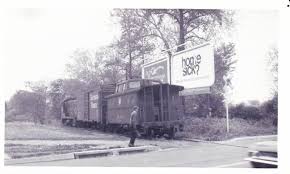 Train Of The Catonsville Short Line Railroad Crosses Beechfield Ave Near Yale Ave In Southwest Baltimore The Rail Railroad Pictures Old Photos Model Railroad
