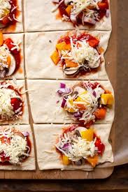 Pizzataschen Selber Machen So Geht S Tk Geeignet Kochkarussell Rezept In 2020 Pizzataschen Pizza Taschen Ideen Furs Essen