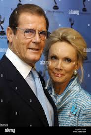 British actor roger moore wife hi-res stock photography and images