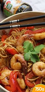 Recette Nouilles Sautees Aux Crevettes Caramelisees En Video Recette Recettes De Nouilles Nouilles Sautees Aux Crevettes Recette Asiatique