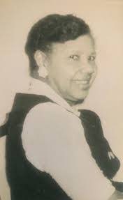 Annie Vicks's Instagram, Twitter & Facebook