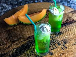 Discover your new cocktail with melon liqueur. Melon Soda Cocktail The Japantry